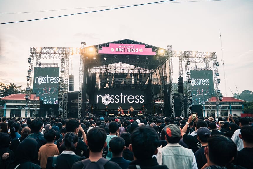 Nosstress di Padepopan: Seragam Beragam, edisi tahun lalu